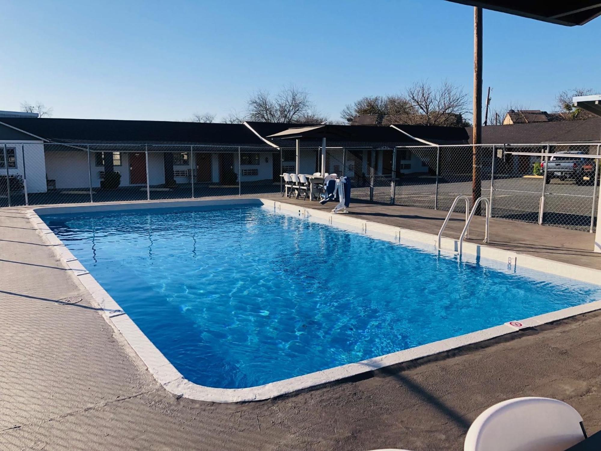 Sun Valley Motel Junction Exterior photo